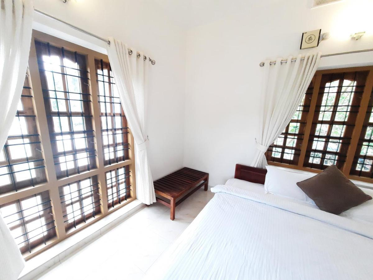 Oriole Homestay Текади Екстериор снимка