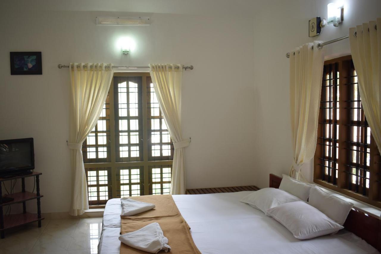 Oriole Homestay Текади Екстериор снимка